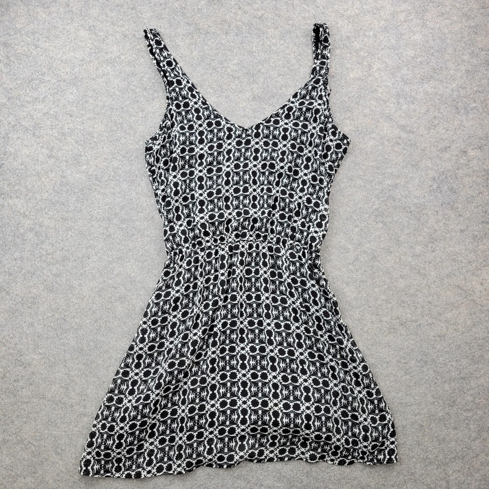 Hollister Dress Womens Medium Black V‎ Neck Sleeveless Geometric Sundress